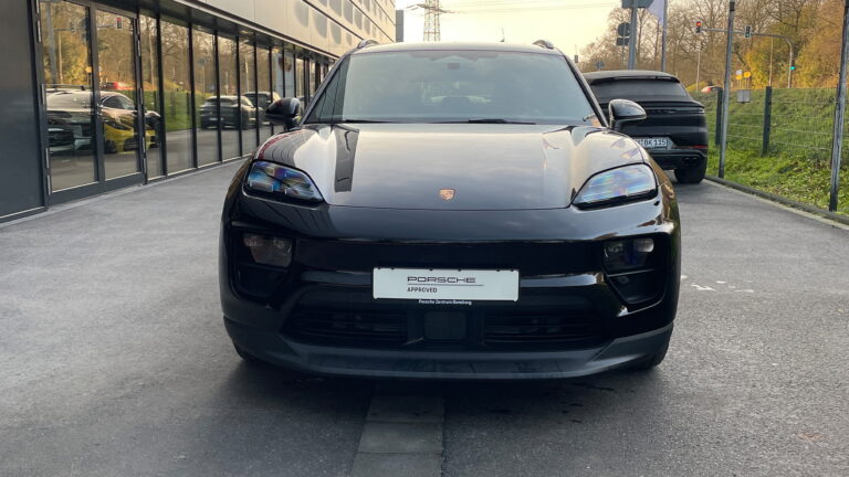 Porsche-Macan-4_16
